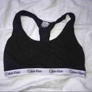 Calvin Klein topp, storlek S 