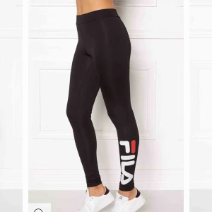  - Träningstights från fila. Använda 1 gång, bra skick. Köparen står för frakten.