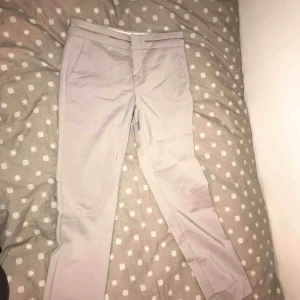  - Super sköna kostym byxor, men tyvär är de för stora för mig, så därför har jag också aldrig använt de