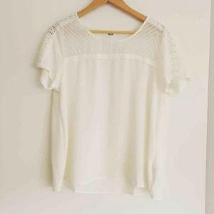  - Frakt tillkommer om den ska skickas.