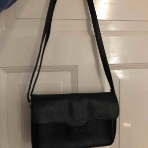  - Knappt använd och i fint skick från Don Donna.