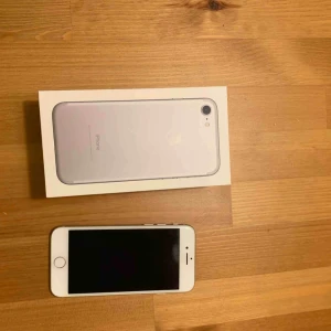  - iPhone 7, 256 GB med bra batteritid. 
