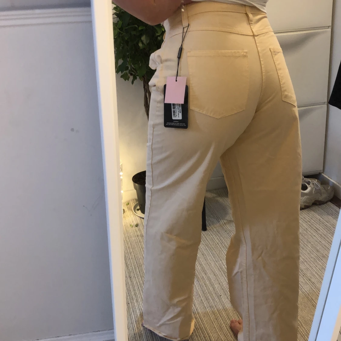 Beige/persikofärgade jeans