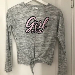 Tröja - Tröja no name, frakt tillkommer 