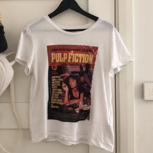 pulp fiction tröja - tröja med pulp-fiction tryck från only i storlek L