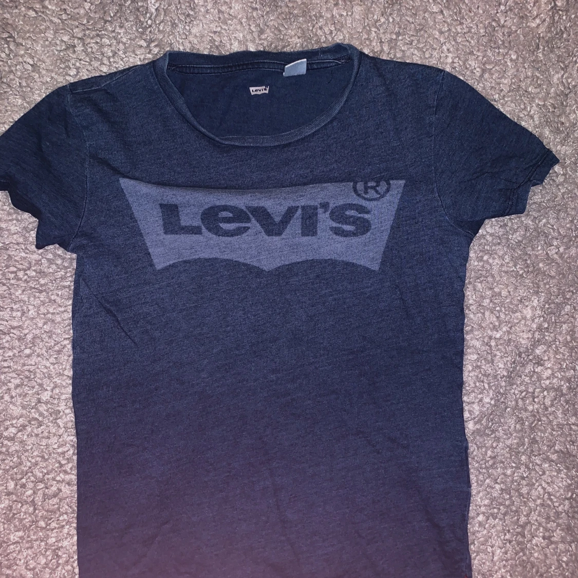 Levis tshirt