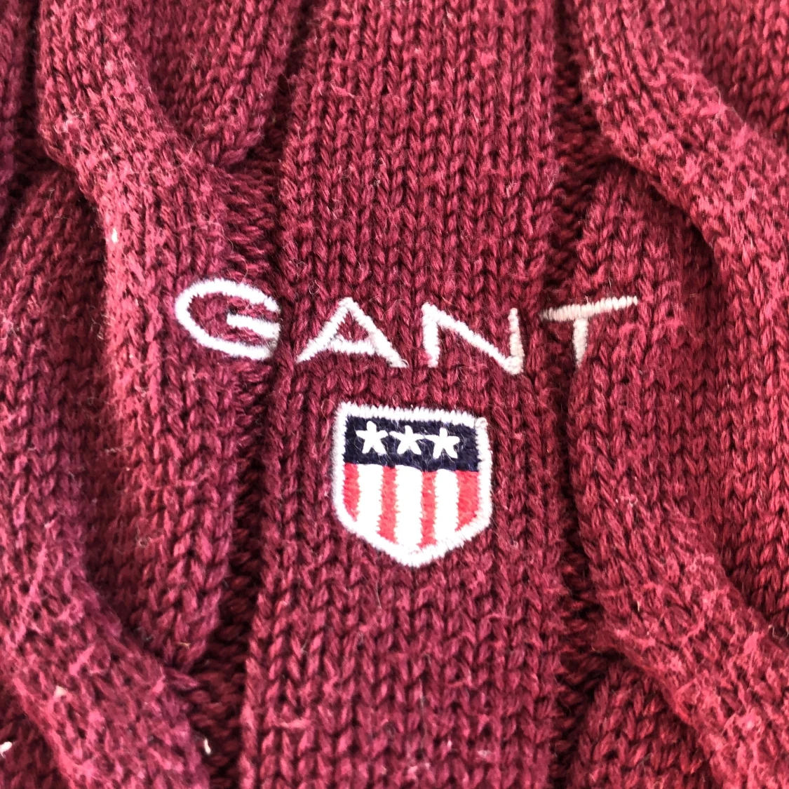 Kabelstickad GANT tröja. (S) - 91
