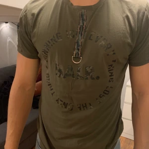 BALR tshirt - Säljer denna (fake) BALR T-shirt. Strl medium. 