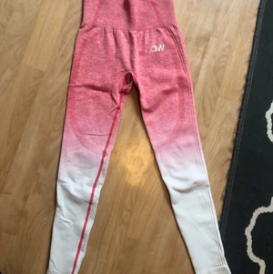 Set icaniwill - sparsamt använt. Storlek xs.