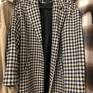 Jättefin jacka  - Storlek 38 men den är oversize, köparen står för frakt 