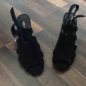  - Aldrig använda, i äkta mocka. 