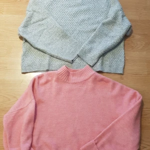 Stickade tröjor - Korta modeller, lite oversize.Hund i hemmet. 150kr st eller 200kr för båda.