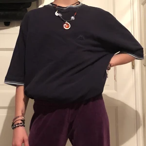 Kappa t-shirt - En kappa t-shirt i lite tjockare material köpt på humana för ca 2 år sedan men i väldigt bra skick