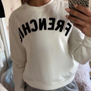 Tröja från hm - Tröja från hm i storlek S säljes för 100kr använd endast ett fåtal gånger :) frakt tillkommer på 63kr