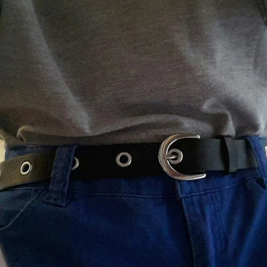 Svart öljett skärp - 90