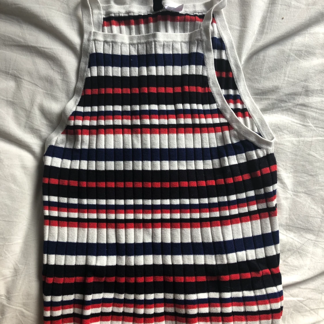 Tanktopp linne med mönstrade tänder! 