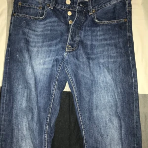 Acne Studio Jeans - Acne Studio jeans storlek 32/32, mycket bra skick.