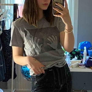  - Cool T-shirt från blend. Frakt tillkommer, kan möjligtvis mötas upp i Gbg 