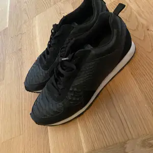 Zara skor svart 39 storlek