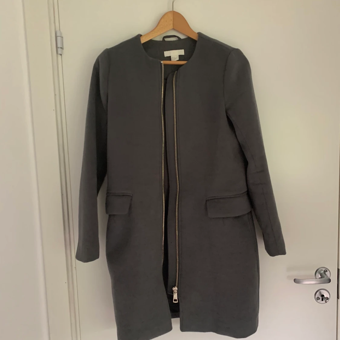 Grå Kappa H&M, strl 34