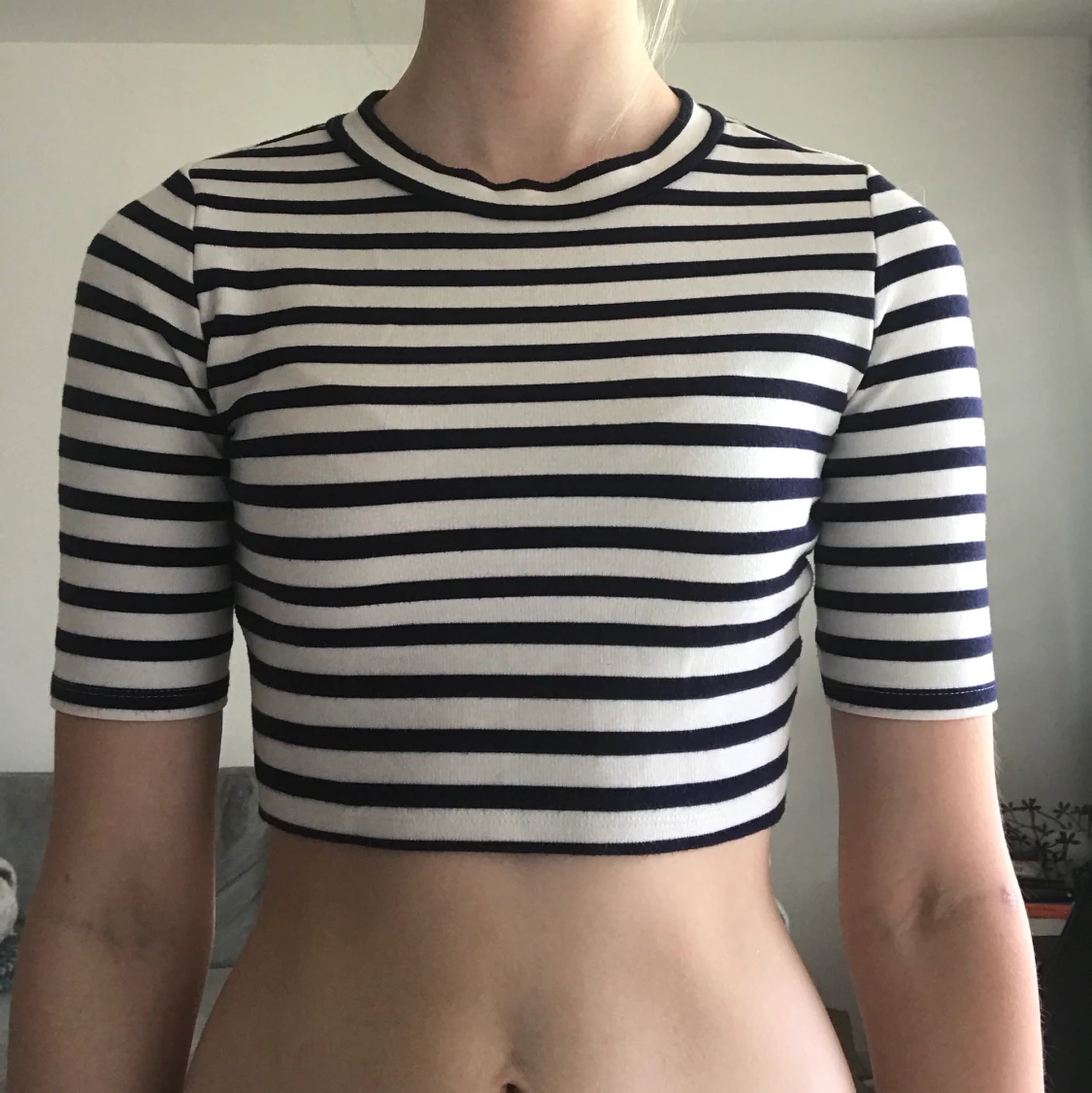 Tajt crop top  - 90