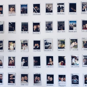 POLAROIDKAMERA - Säljer nu min mintblåa instax mini 9 eftersom jag fått en ny i studentpresent 💙 Frakt betalas av köparen. Budgivning pågår!