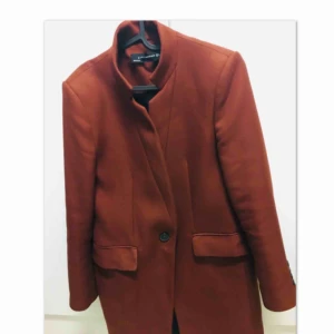  - Super snygg jacka från ZARA👌🏼 Nypris på 700kr