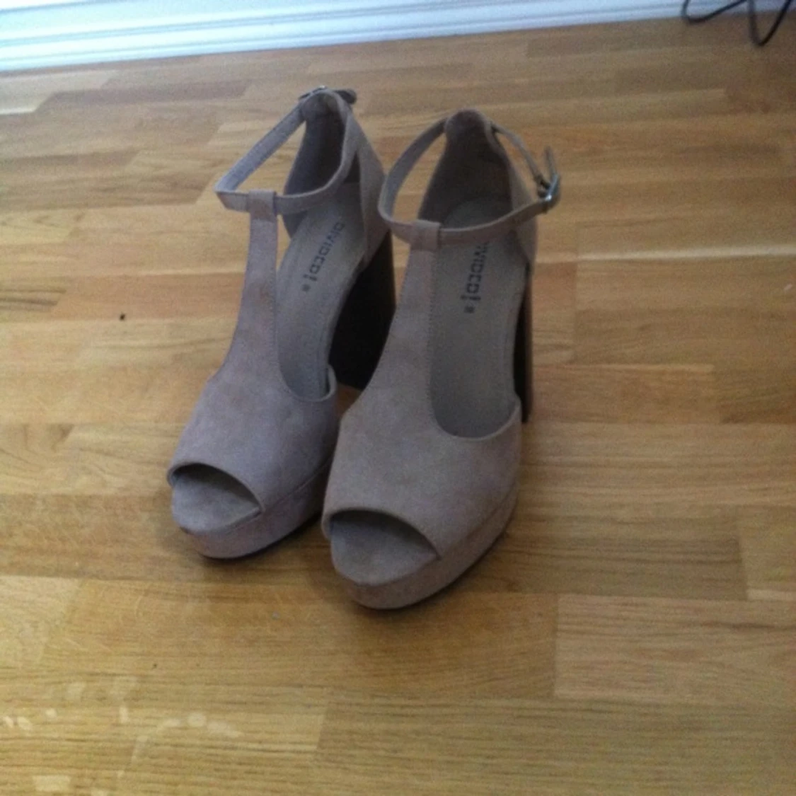 Jättefina skor från H&M, använda 1 gång - 1396867908