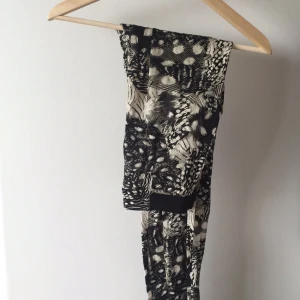  - Snygga och sköna morotsbyxor från HM