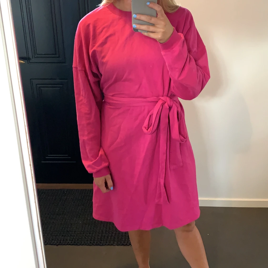 Sweatshirt/klänning från NA-KD - 91