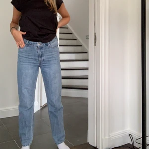 Jeans från hm  - Säljer mina raka jenas från hm, storlek 38, 120kr + frakt 