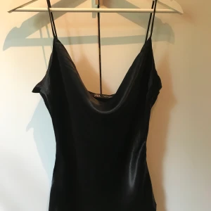 ZARA linne - Topp från Zara, endast testad. 