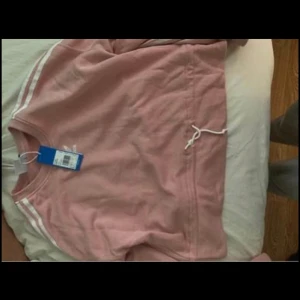 Tröja - Prislapp kvar 