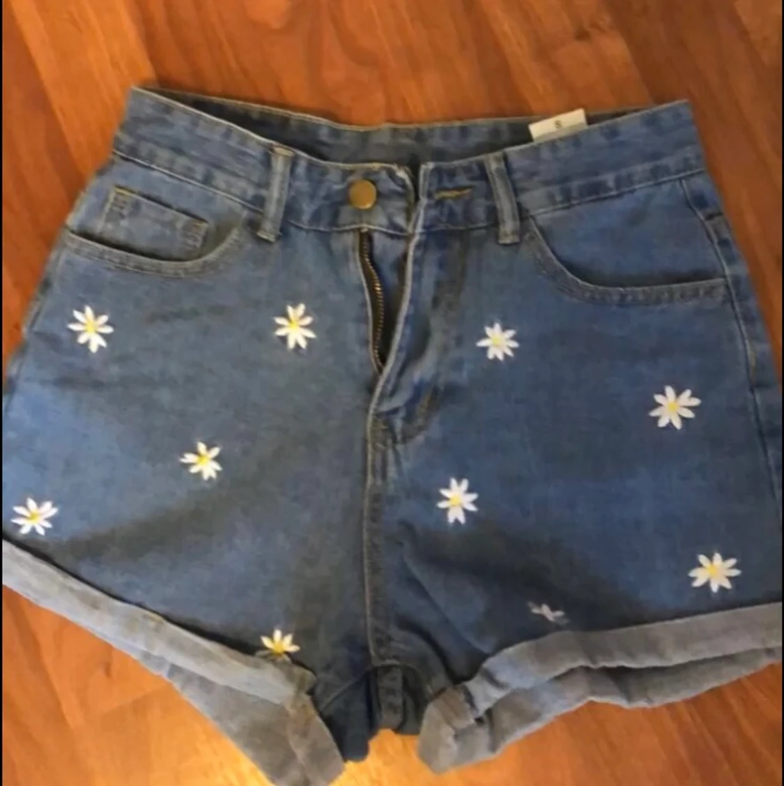 Jeans shorts med blommor - 90