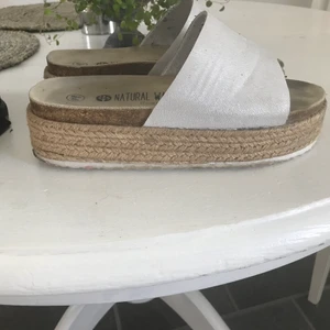 Hög sandal - Hög sula 