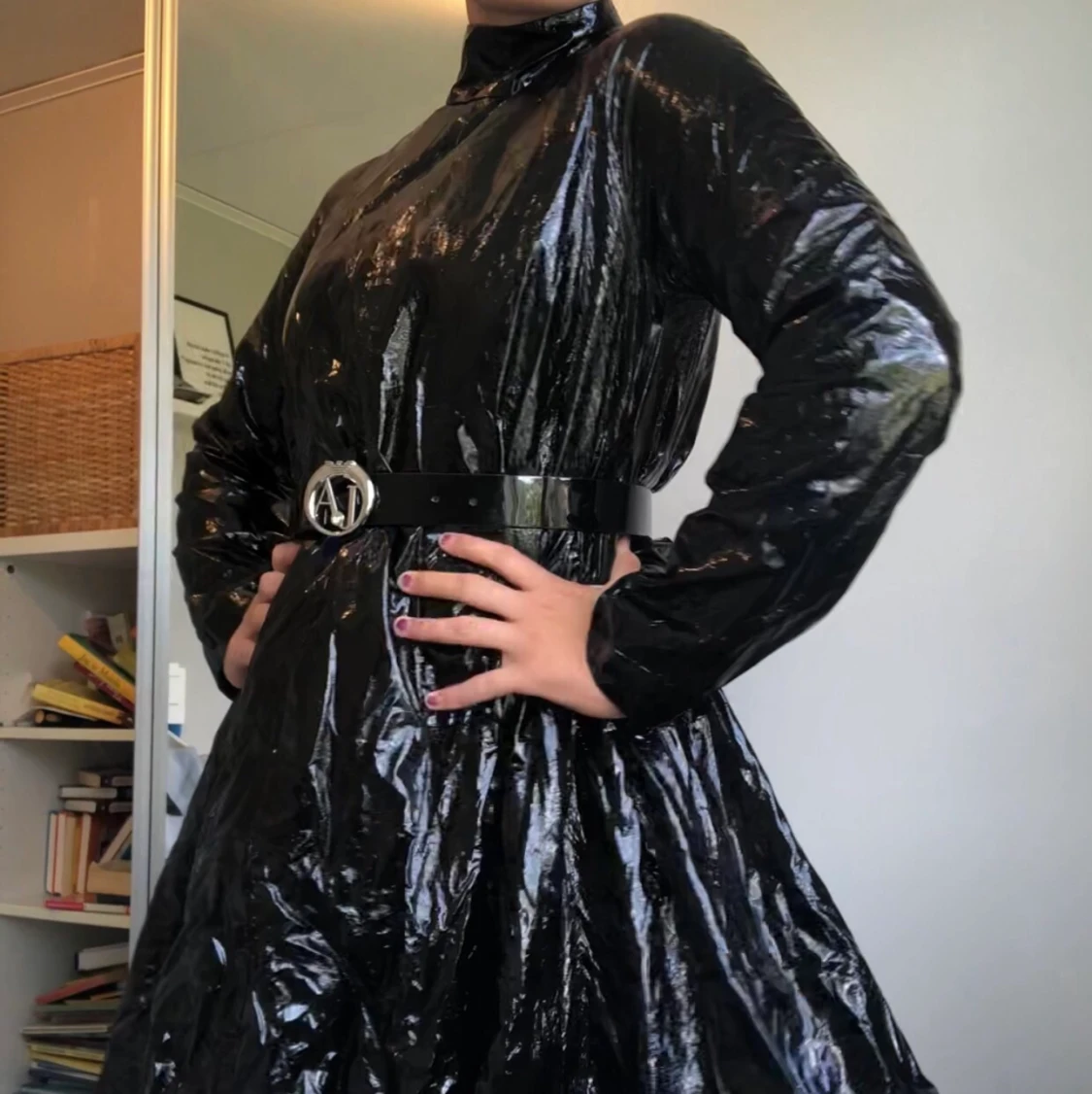 Lack-klänning strl S