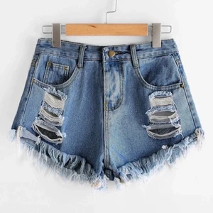 Shorts  - Jeansshorts, helt nya 