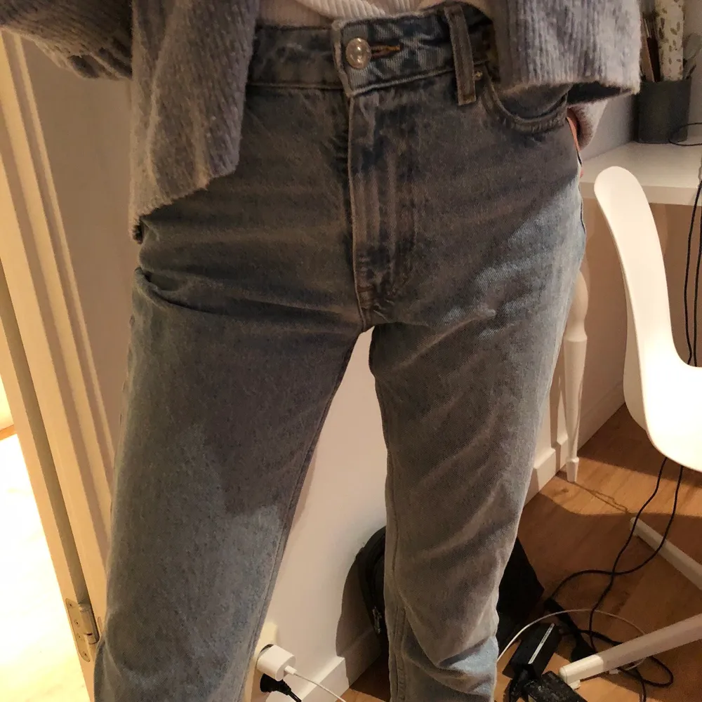 Så snygga zara jeans i strl 34, men passar även 36. Kontakta för mer info och bilder mm. 💞💞💞💞💞. Jeans & Byxor.