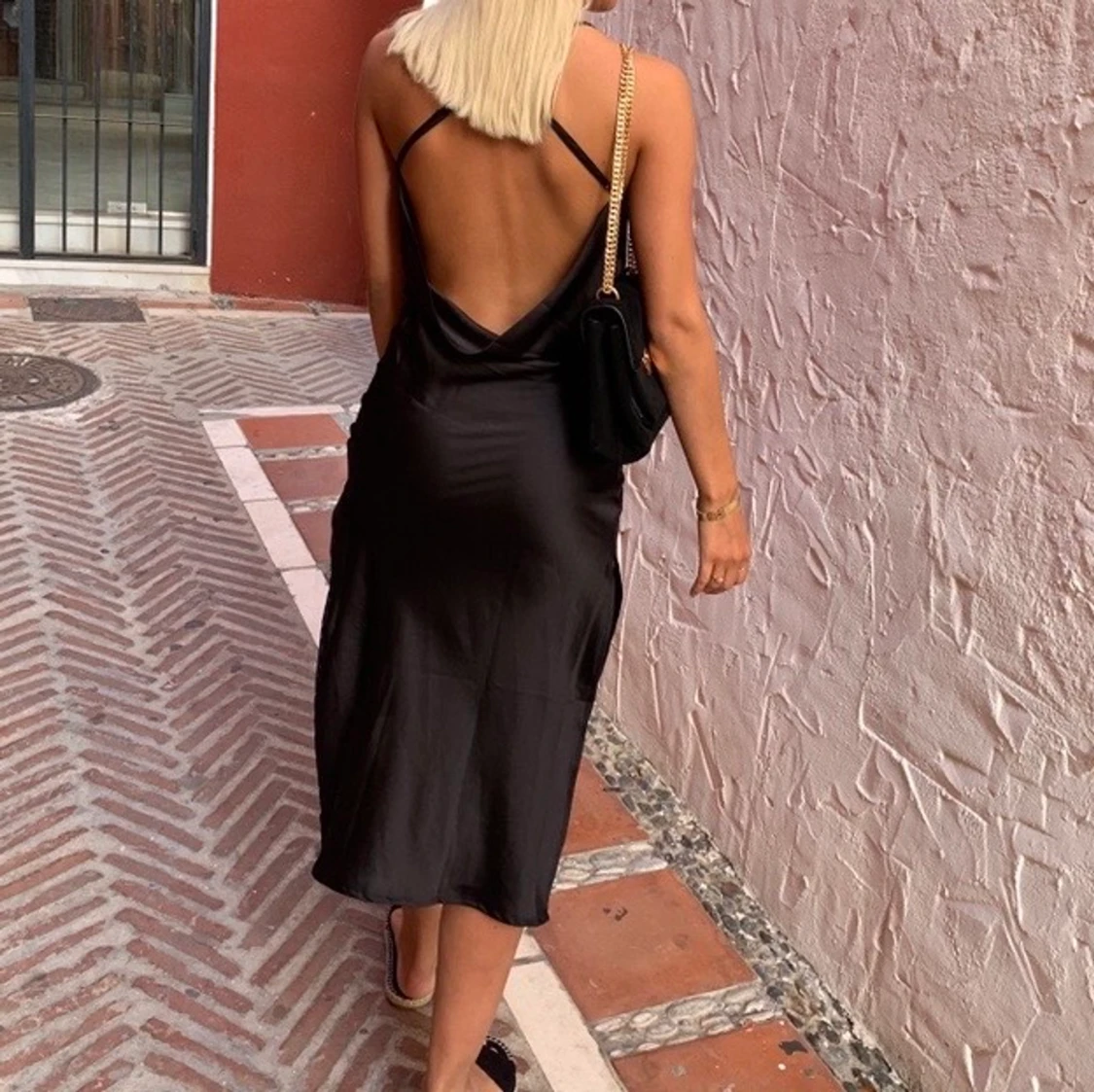 Satinklänning från boohoo stl 34 - 90