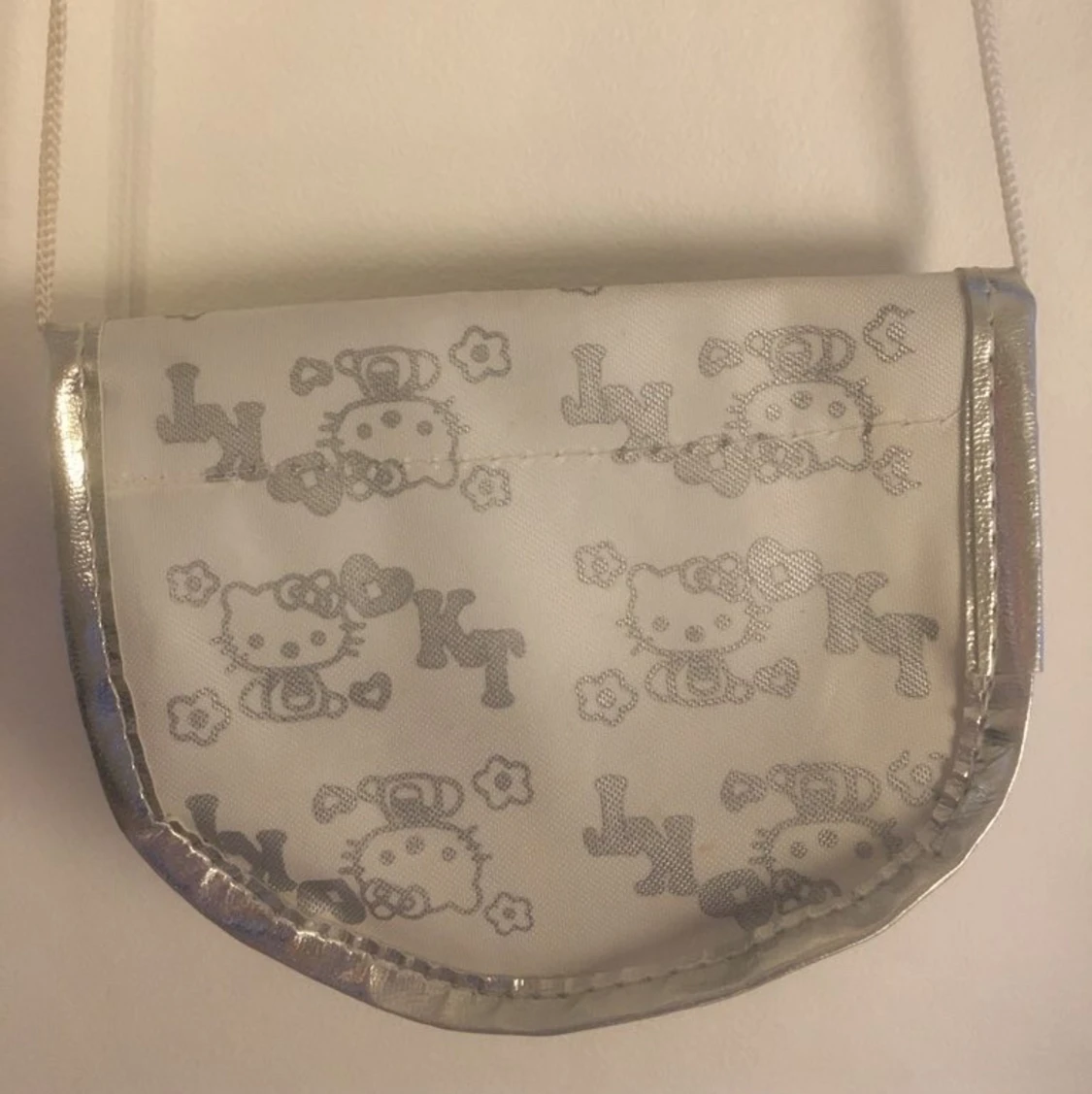  Mini Hello Kitty väska😽 - 90