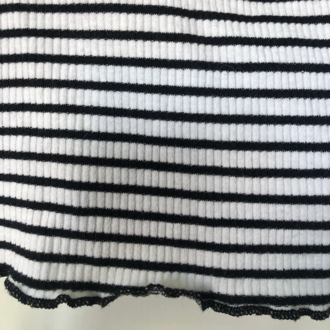 Randig ribbad croptop - 91