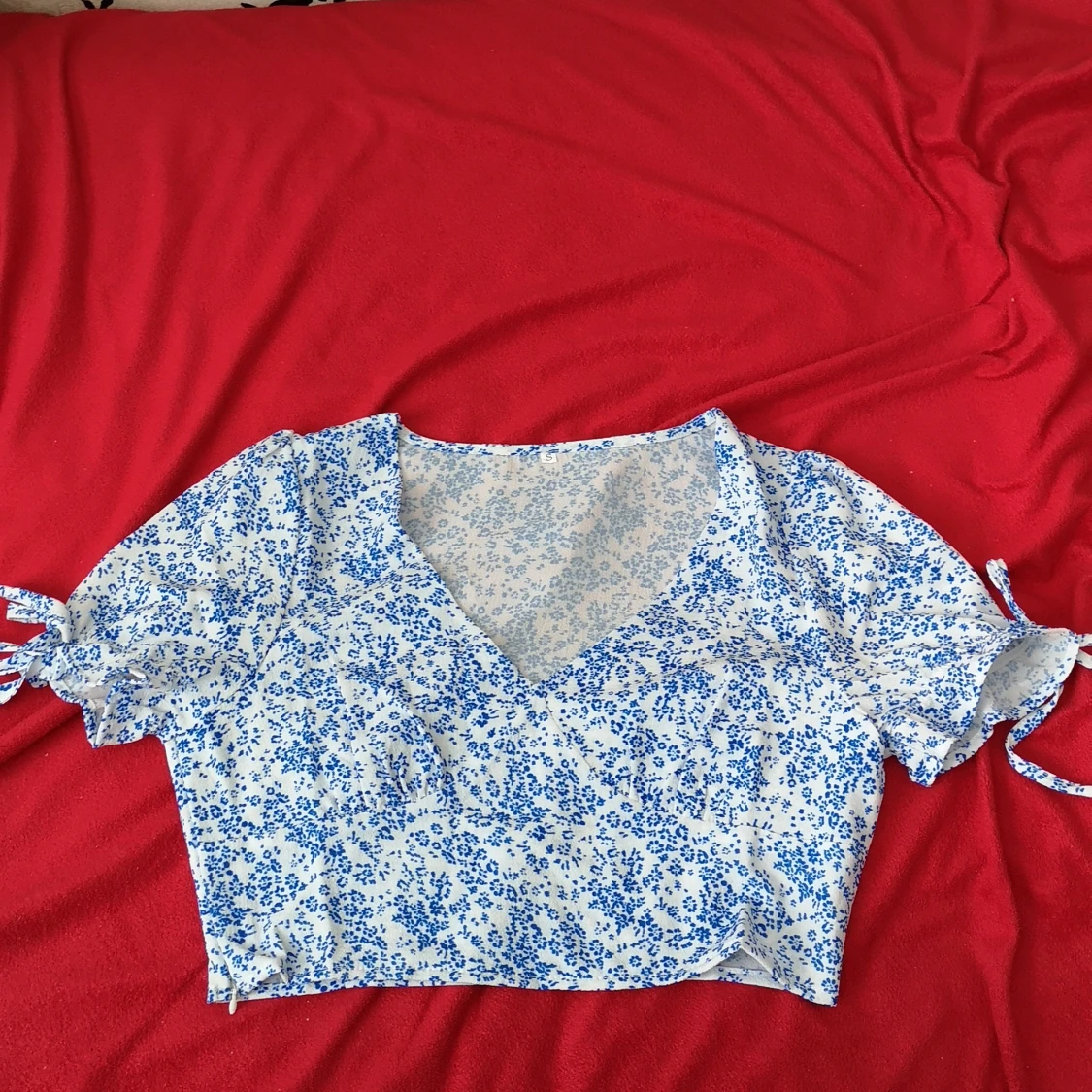 Super fin och trendig tröja!💙