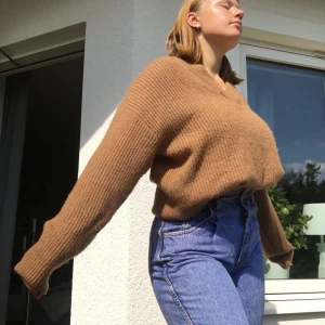 Stickadtröja - Super skön stickad tröja från Gina tricot, Köparen står för frakt eller mötas upp i Göteborg💜💜