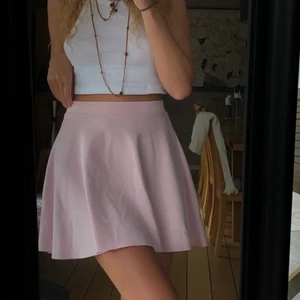 Sommarkjol🔆🔆 - Superfin sommarkjol som tyvärr inte kommer till användning längre!!! Frakt tillkommer!!💛💛💛