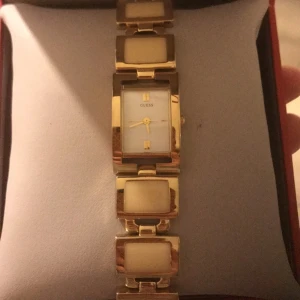  - Säljer min klocka från Dyberg Kern. Priset kan diskuteras men frakt ingår ej. 