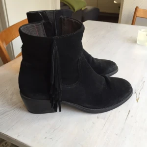  - Använda flera gånger, men i väldigt bra skick! Köpare betalar frakt, eller så möts vi i Stockholm 