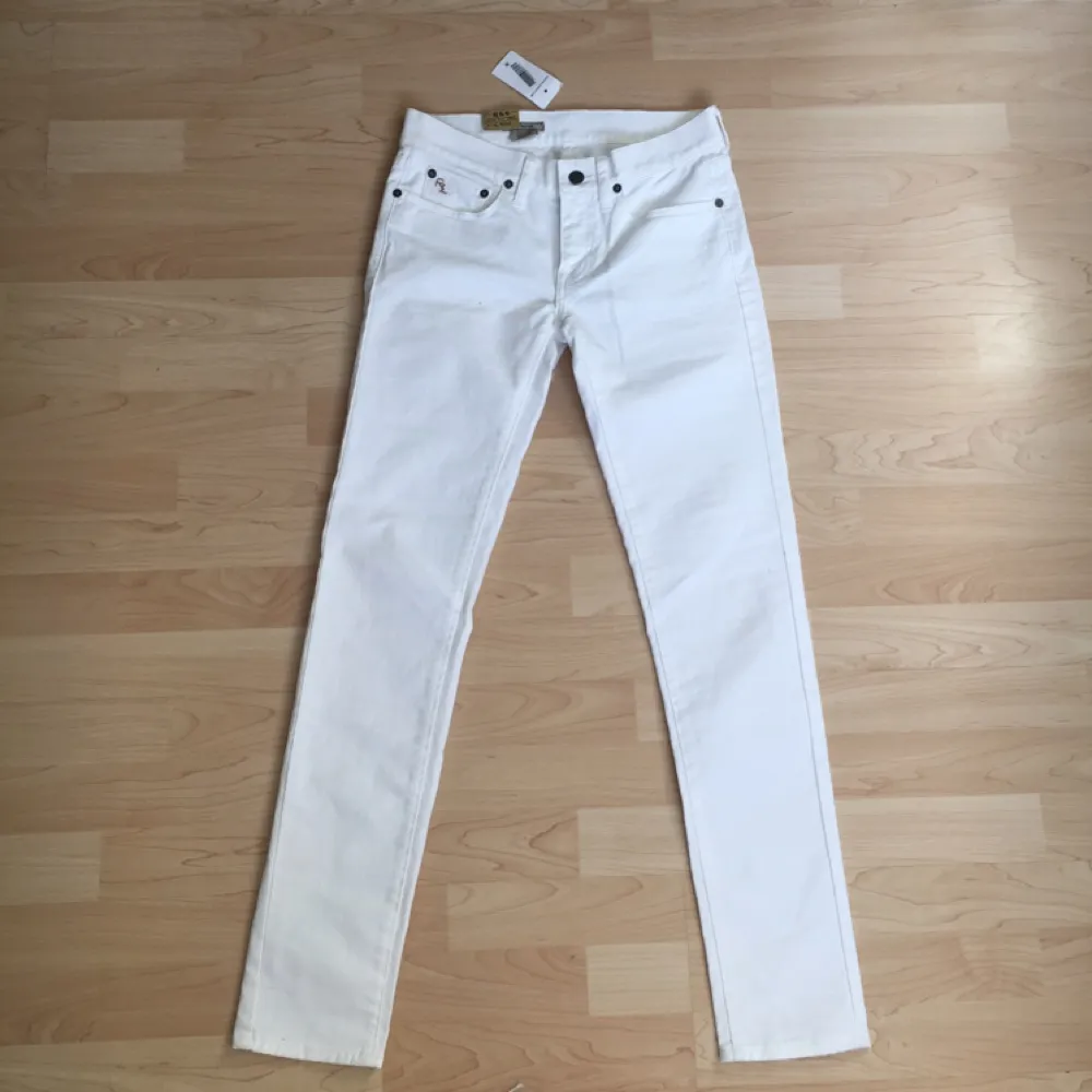 Vita jeans från Ralph Lauren. Stl W26. Jeans & Byxor.