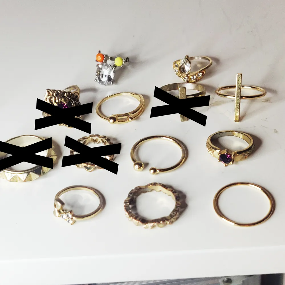 Klassiska och snygga ringar i olika motiv och detaljer. Köp 1 ring för 3kr eller alla ringar för 20kr! (pris går att diskutera) Skickar via PostNord 11kr frakt 🥰. Accessoarer.