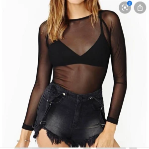 Mesh tröja - Mesh tröja från Monki, köptes för 200kr och kommit till anvädning en gång