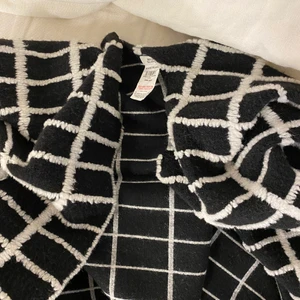 KAPPA/PONCHO från River Island - Aldrig använd jacka/poncho från River Island köpt i Stockholm. Storlek: one Size. Super skön och mysig 😍